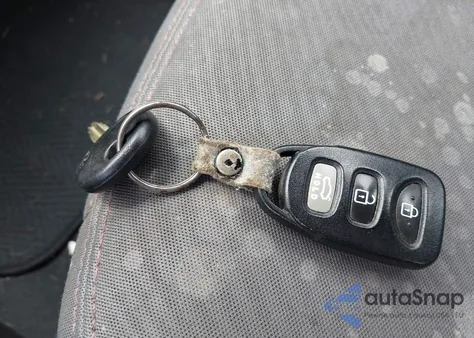 2013 Hyundai Elantra Gls z USA, uszkodzony, nr VIN 5NPDH4AEXDH187512